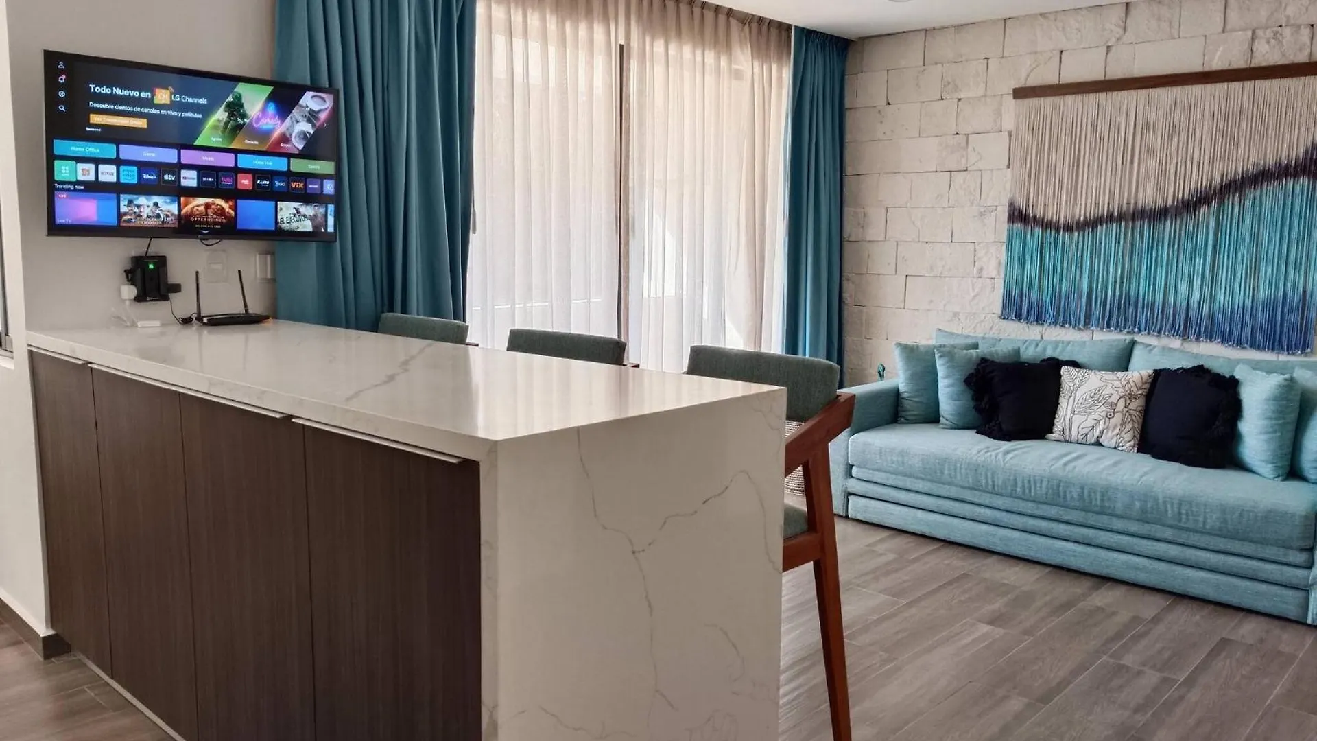 Private Pool - 1 Bedroom Condo - 2 To 4 People 툴룸